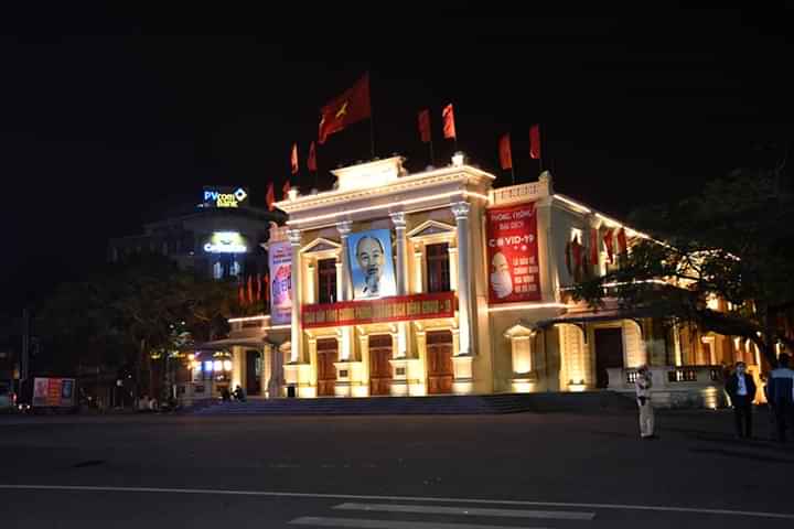 Chủ tịch UBND thành phố chỉ đạo về thực hiện các biện pháp cấp bách phòng, chống dịch COVID-19